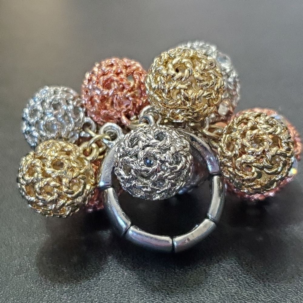 Multi tone mesh-like balls ring - Picture 5 of 8